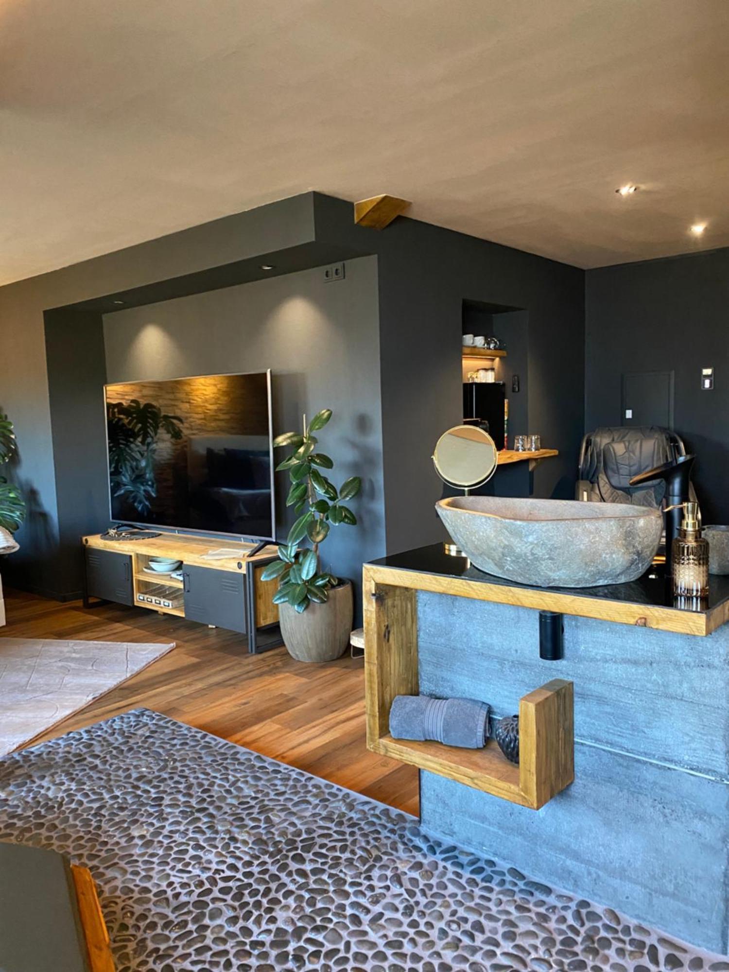 Private Wellness Mit Whirlpool Apartment *