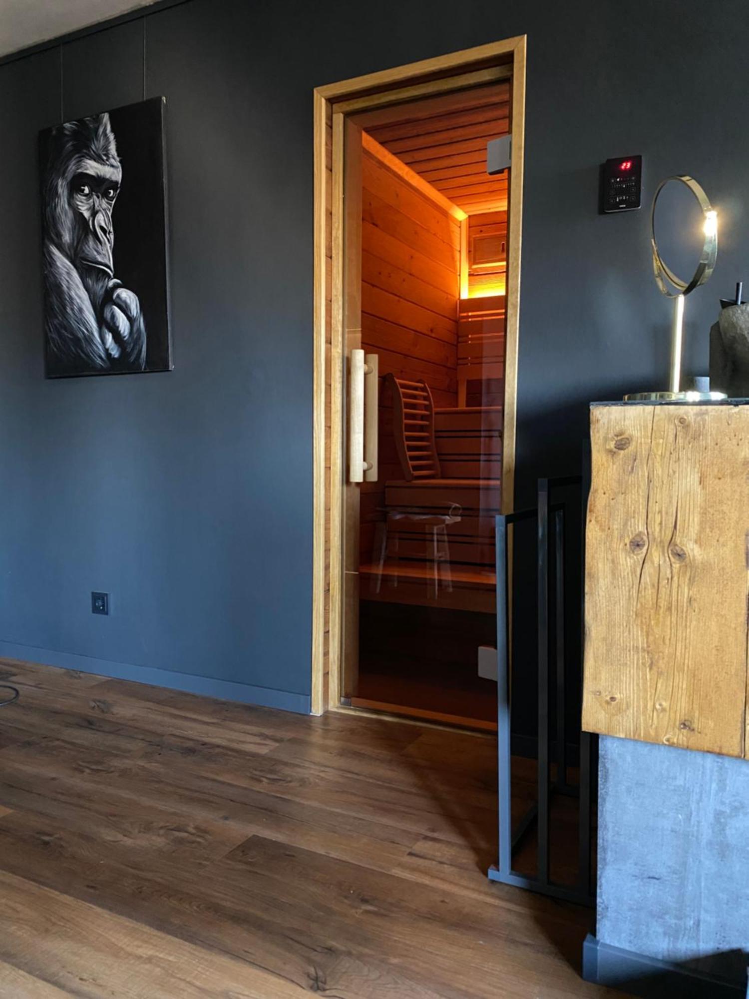 Private Wellness Mit Whirlpool * Essen