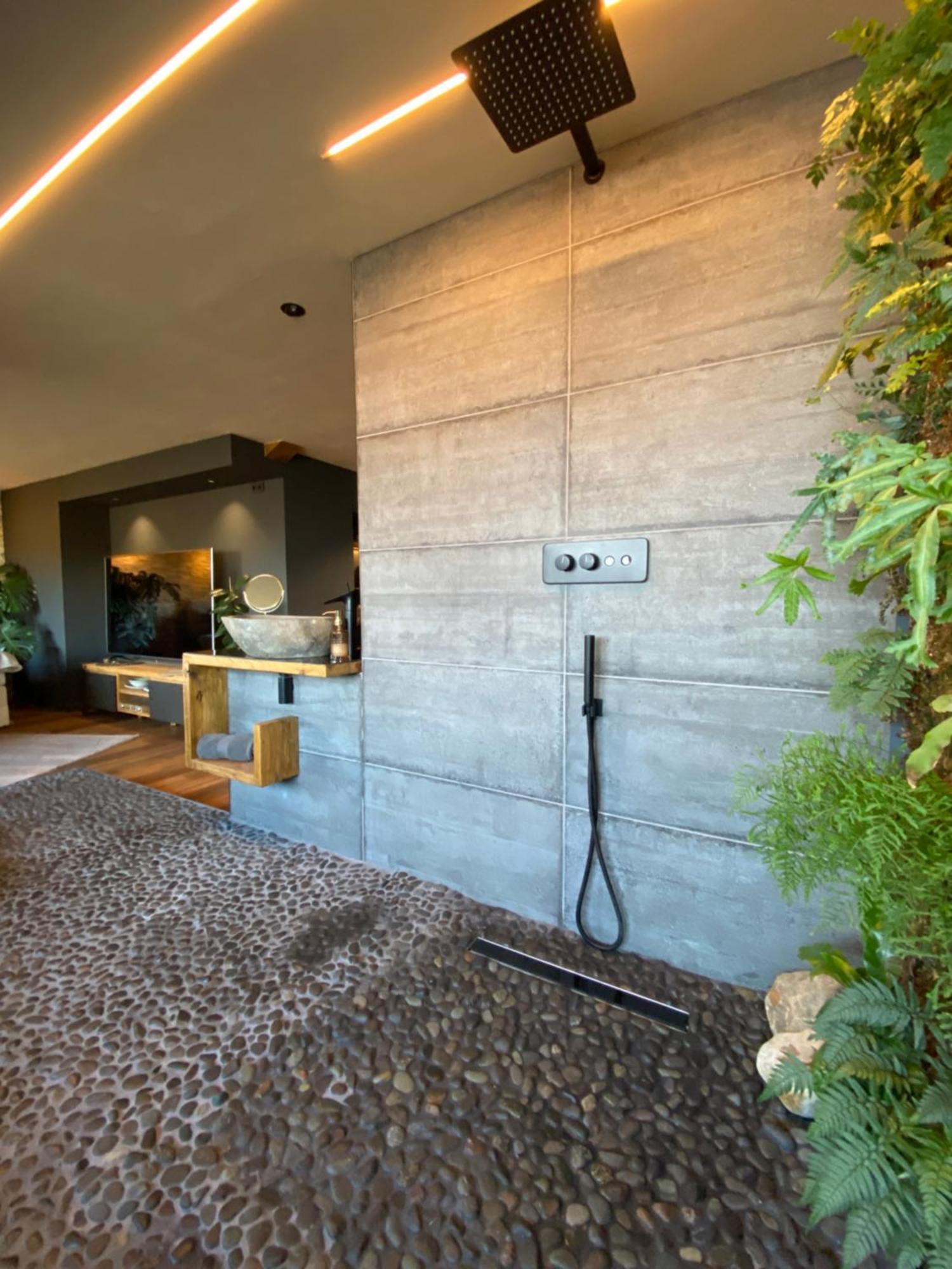 Private Wellness Mit Whirlpool *
